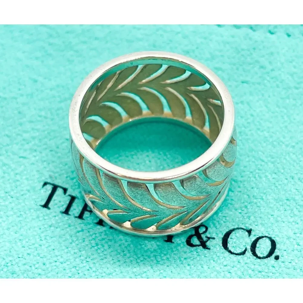 Tiffany & Co. Paloma Picasso Villa Palm Leaf Wide Silver Ring Band Size 4.75